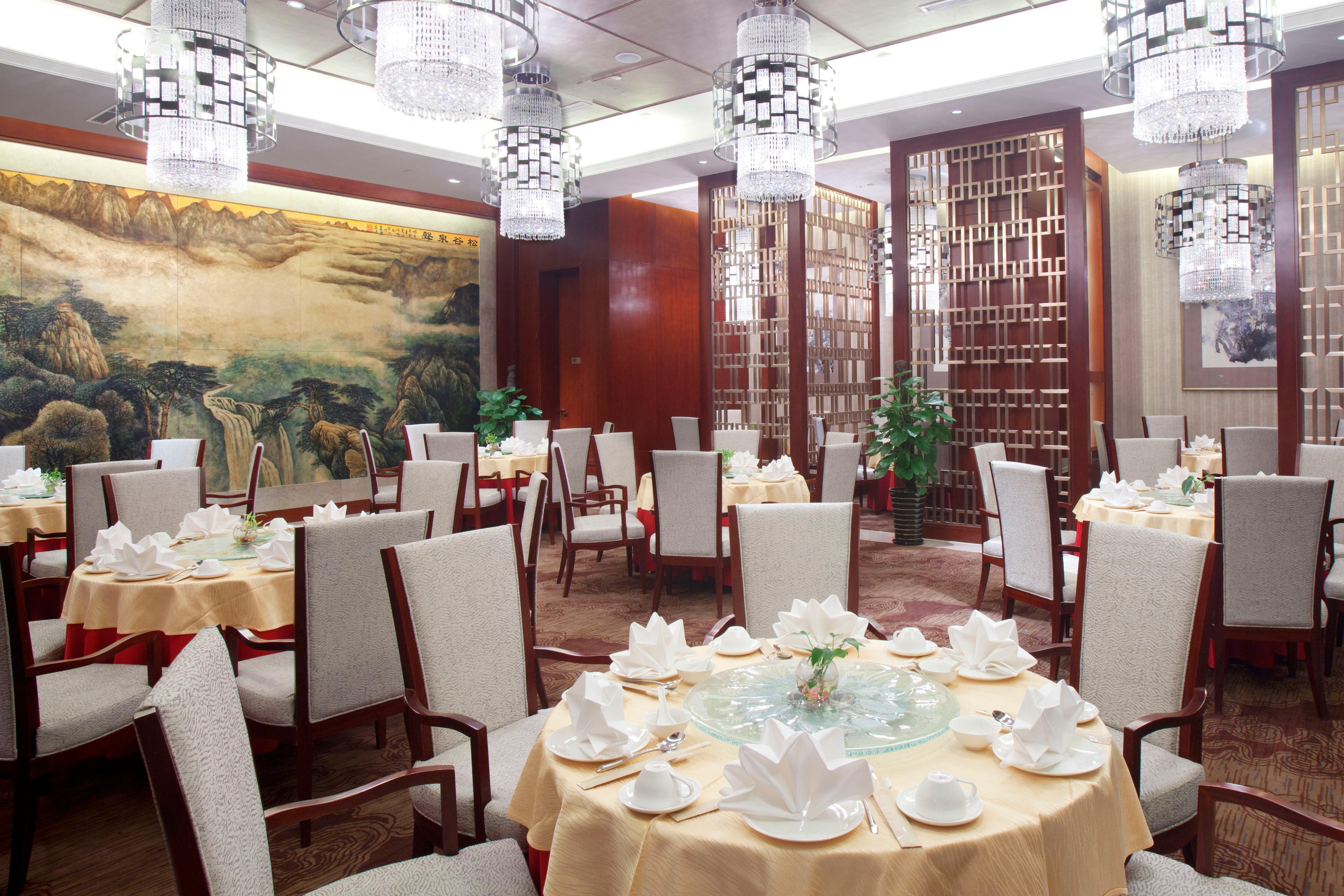 Crowne Plaza Xiangyang By Ihg Hotel Exterior foto