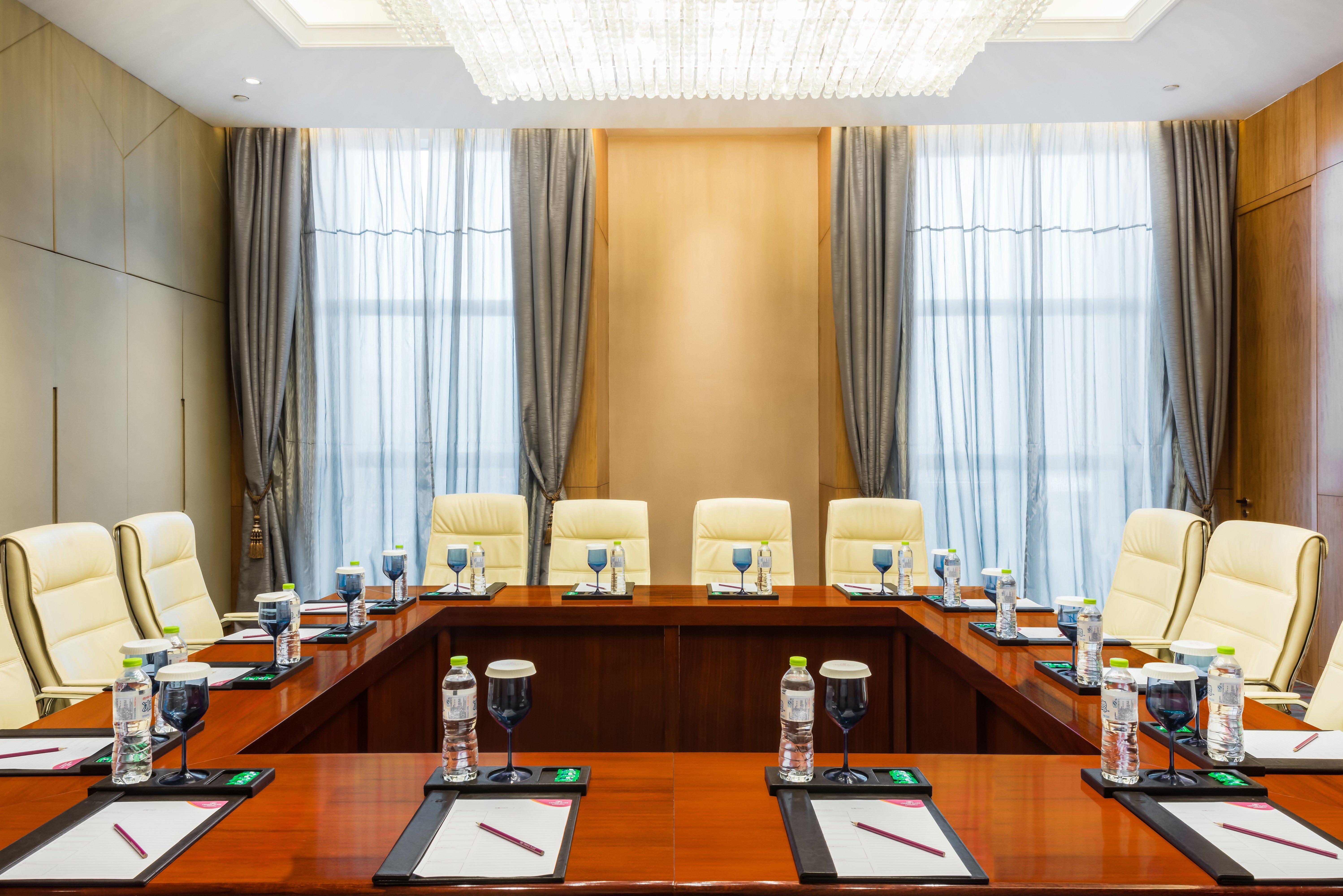 Crowne Plaza Xiangyang By Ihg Hotel Exterior foto