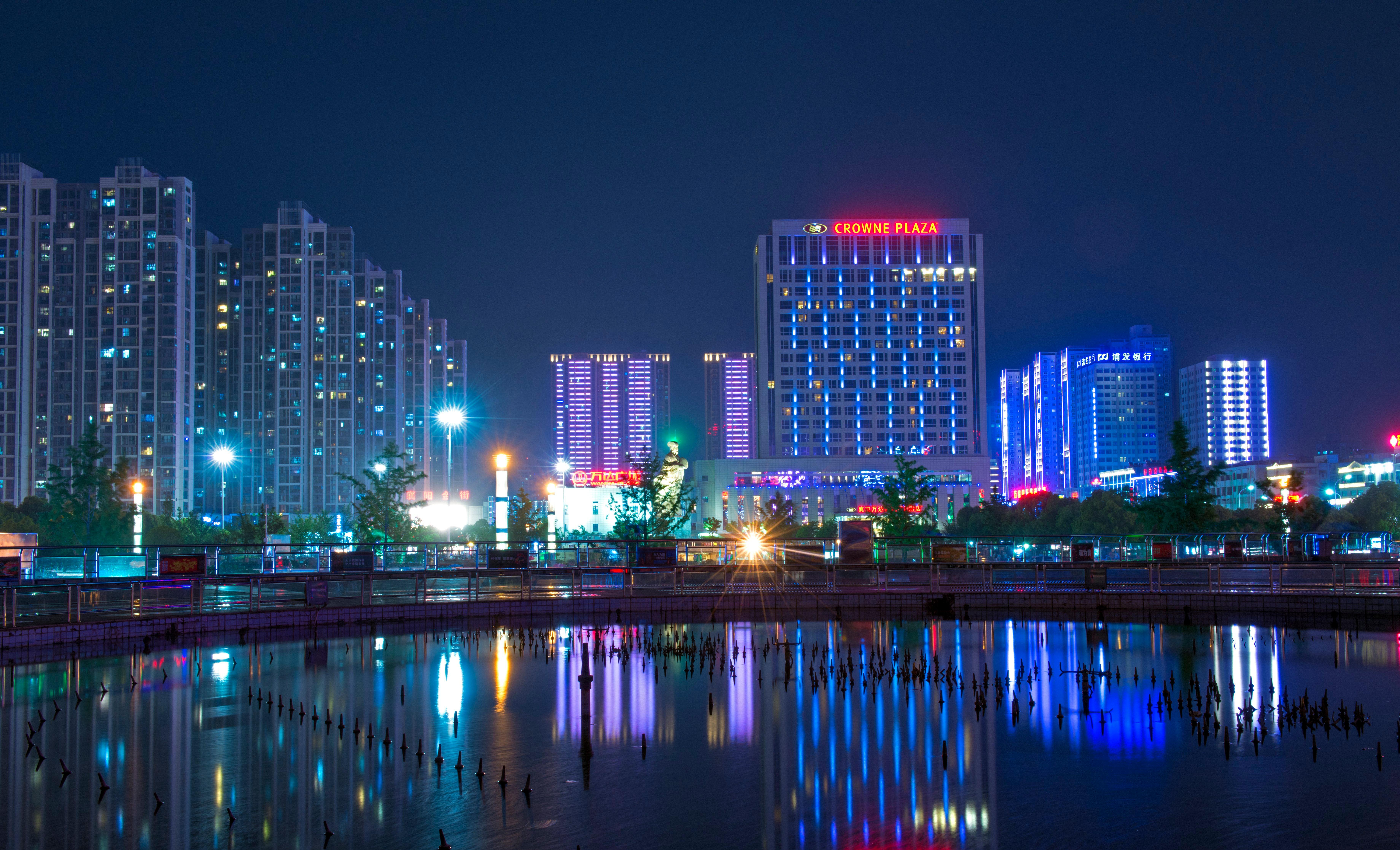 Crowne Plaza Xiangyang By Ihg Hotel Exterior foto