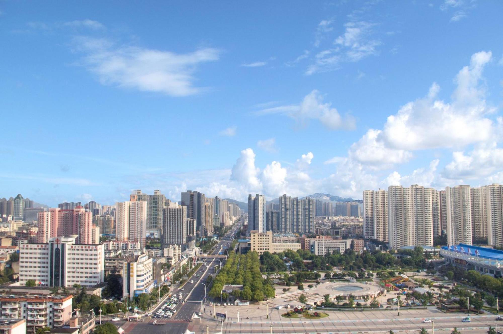 Crowne Plaza Xiangyang By Ihg Hotel Exterior foto