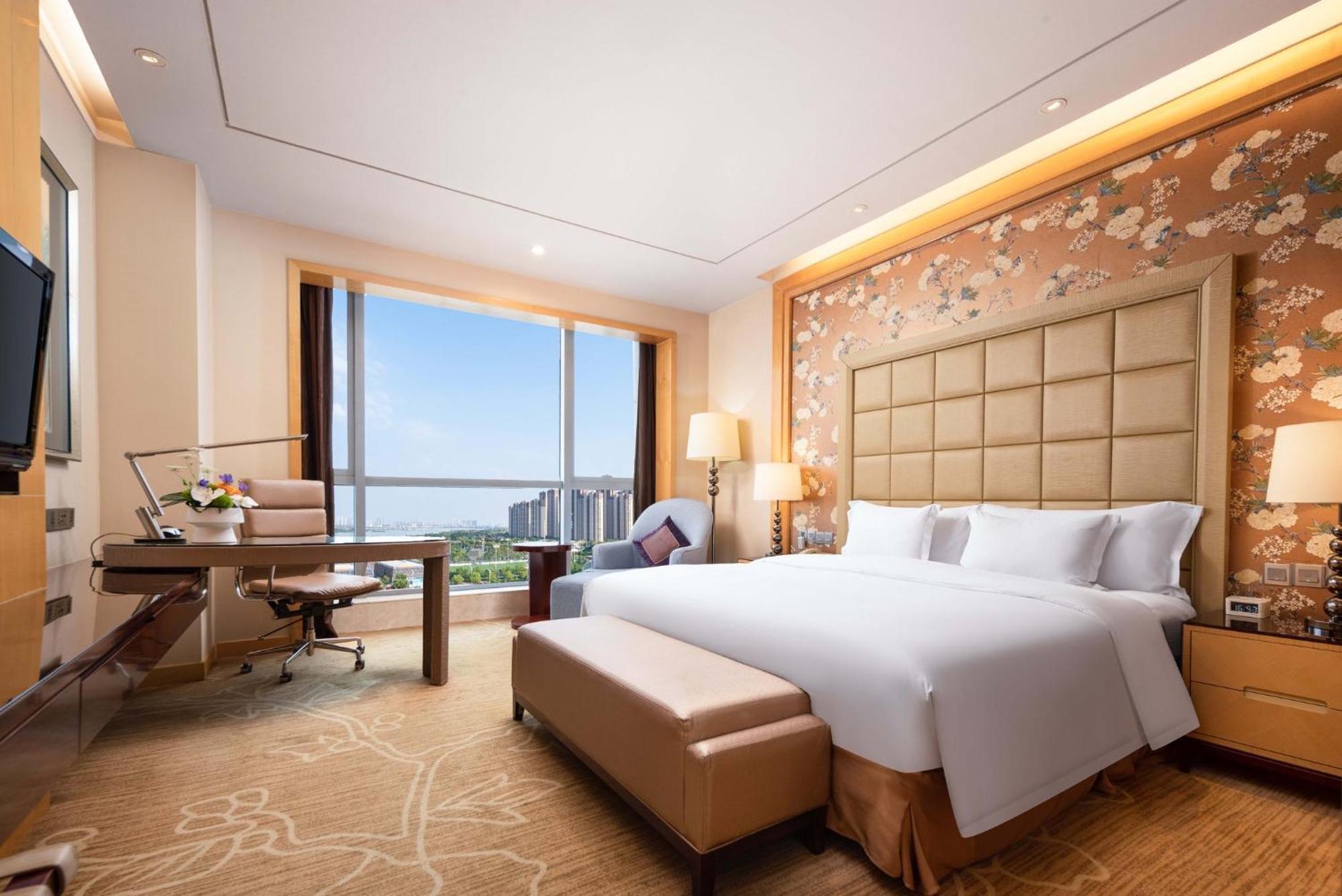Crowne Plaza Xiangyang By Ihg Hotel Exterior foto