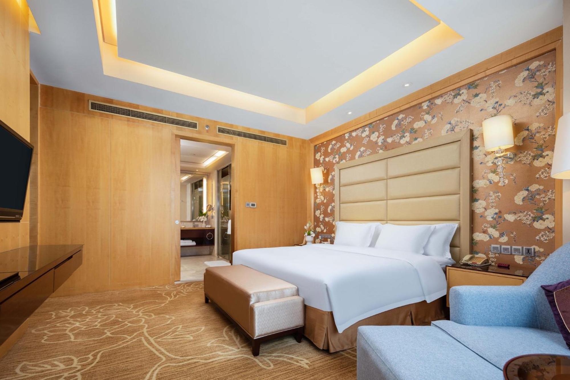 Crowne Plaza Xiangyang By Ihg Hotel Exterior foto
