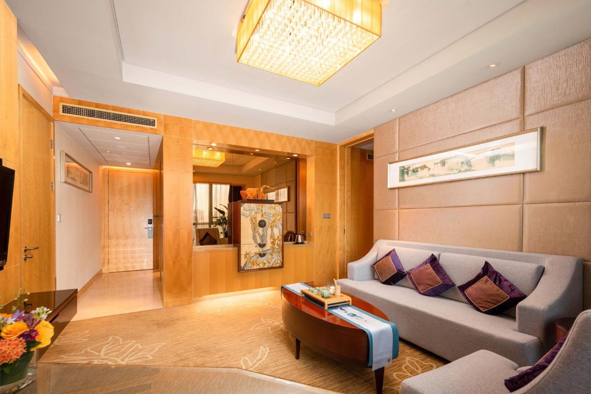 Crowne Plaza Xiangyang By Ihg Hotel Exterior foto